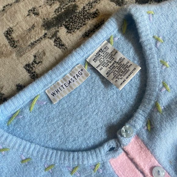 Vintage White Stag Baby Blue Embroidered Cardigan Womens Medium - Picture 2 of 8